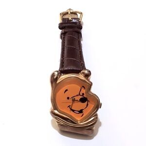 Vintage Disney Timex Winnie the Pooh Watch Gold Tone